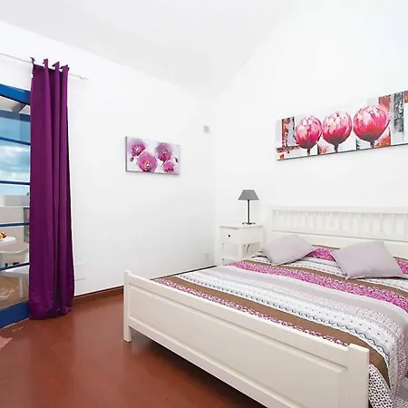 Sofia, Central 3 Bed Villa With Ac & Wifi * Puerto del Carmen (Lanzarote)
